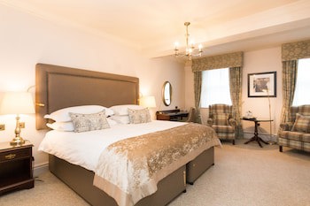 Macdonald Old England Hotel & Spa