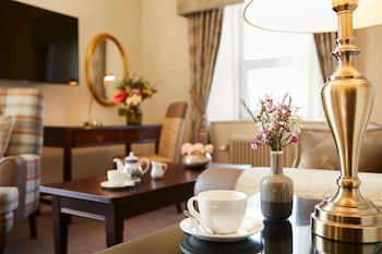 Macdonald Old England Hotel & Spa