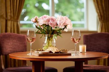 Macdonald Old England Hotel & Spa