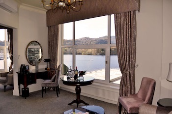 Macdonald Old England Hotel & Spa