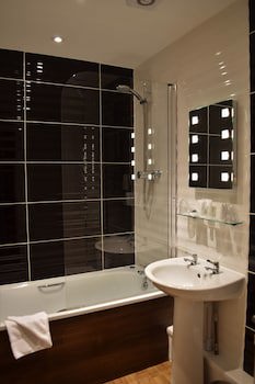 Rose & Crown Hotel, Sure Hotel Collection By Best