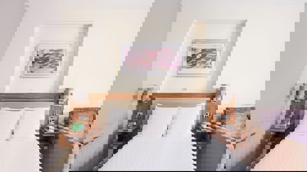 Holiday Inn Swindon by IHG