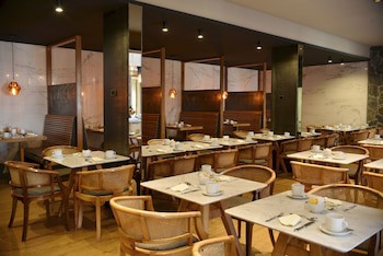 Las Hayas Resort Hotel