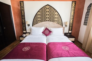 El Minzah Hotel