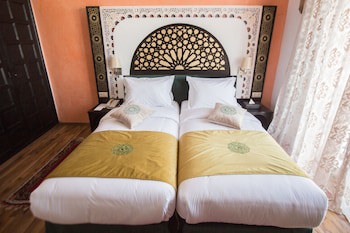 El Minzah Hotel