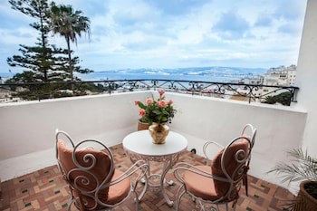El Minzah Hotel