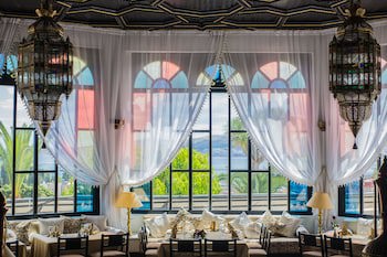 El Minzah Hotel