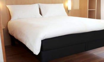 Ibis Douala