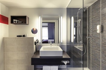 Mercure Hotel Wuerzburg Am Mainufer galeri fotoğrafı