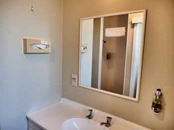 Econo Lodge Canterbury Court