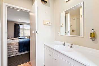 Econo Lodge Canterbury Court