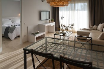 Mediterraneo Sitges Hotel & Apartments
