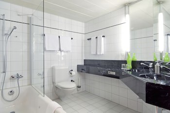 Ramada By Wyndham Baden Hotel Du Parc