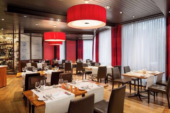 Ramada By Wyndham Baden Hotel Du Parc
