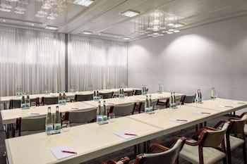 Ramada By Wyndham Baden Hotel Du Parc
