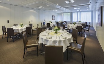 Ramada By Wyndham Baden Hotel Du Parc
