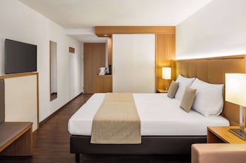 Ramada By Wyndham Baden Hotel Du Parc