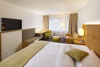 Ramada By Wyndham Baden Hotel Du Parc