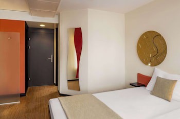 Ramada By Wyndham Baden Hotel Du Parc