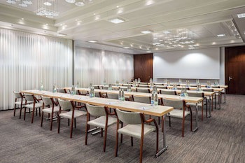 Ramada By Wyndham Baden Hotel Du Parc