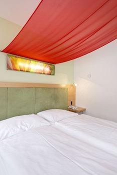 Ramada By Wyndham Baden Hotel Du Parc