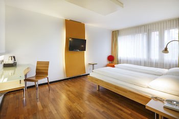 Ramada By Wyndham Baden Hotel Du Parc