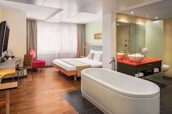 Ramada By Wyndham Baden Hotel Du Parc