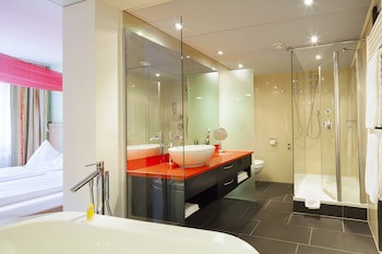 Ramada By Wyndham Baden Hotel Du Parc