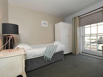 The Lansdowne Hotel