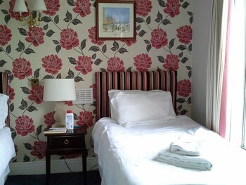 The Lansdowne Hotel
