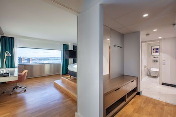 Radisson Blu Scandinavia Hotel, Oslo