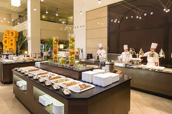 Kobe Bay Sheraton Hotel & Towers