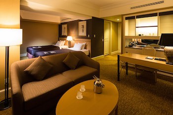 Kobe Bay Sheraton Hotel & Towers