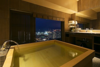 Kobe Bay Sheraton Hotel & Towers
