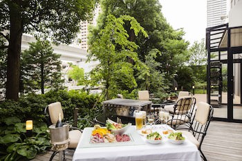 Kobe Bay Sheraton Hotel & Towers