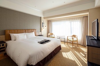 Kobe Bay Sheraton Hotel & Towers