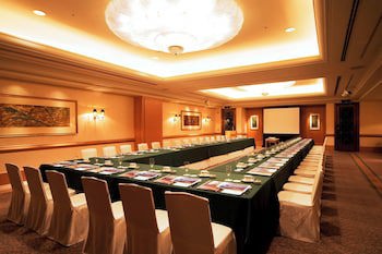 Kobe Bay Sheraton Hotel & Towers
