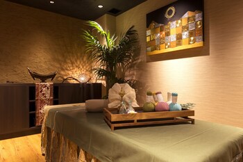 Kobe Bay Sheraton Hotel & Towers