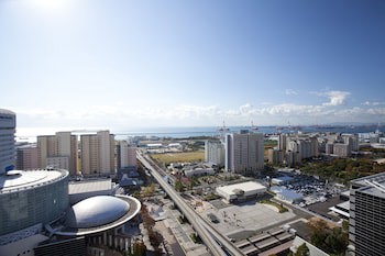 Kobe Bay Sheraton Hotel & Towers
