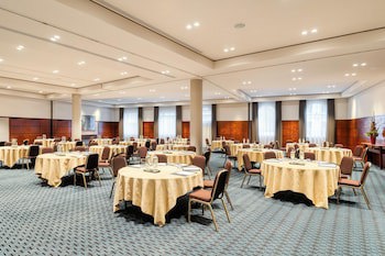 Crowne Plaza Bruges, An Ihg Hotel