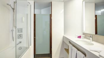 Crowne Plaza Bruges, An Ihg Hotel