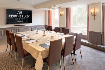 Crowne Plaza Bruges, An Ihg Hotel