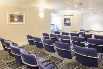 Holiday Inn Brighouse, An Ihg Hotel