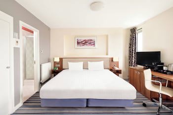 Holiday Inn Brighouse, An Ihg Hotel