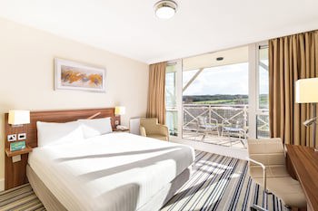 Holiday Inn Brighouse, An Ihg Hotel