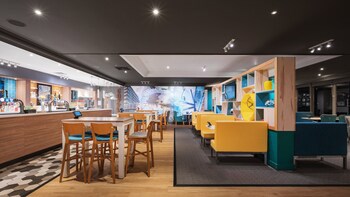 Holiday Inn Brighouse, An Ihg Hotel