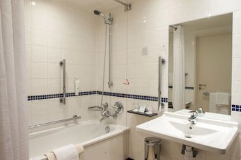 Holiday Inn Brighouse, An Ihg Hotel