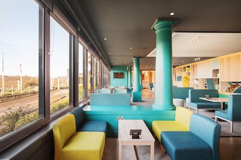 Holiday Inn Brighouse, An Ihg Hotel