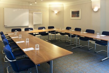 Holiday Inn Brighouse, An Ihg Hotel
