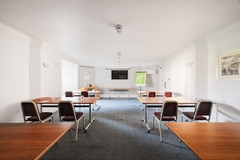 Holiday Inn Brighouse, An Ihg Hotel